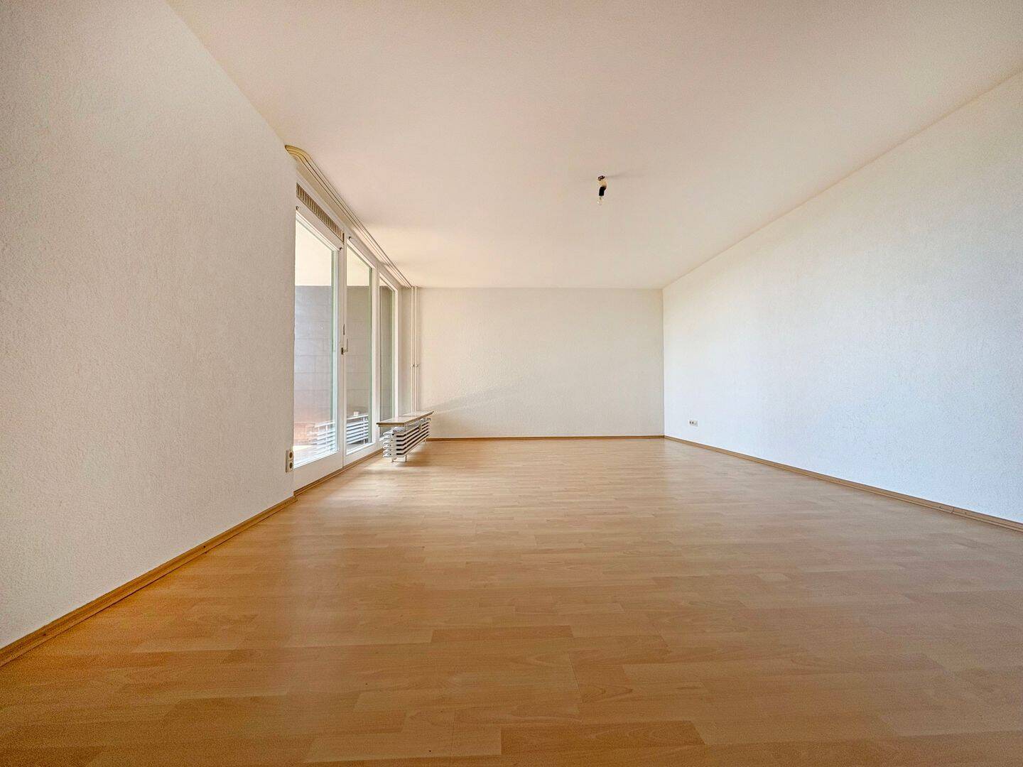 Top gepflegte 3-Zimmer-Wohnung mit Weitsicht für Kapitalanleger oder Eigennutzer in HD-Emmertsgrund – Heidelberg – Vorschaubild 3