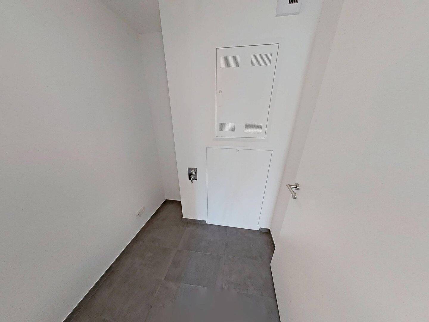 Großzügige 2-Zimmer-Neubauwohnung mit TERRASSE und EBK im Neubauquartier "Großherzog Friedrich Höfe" – Saarbrücken – Vorschaubild 6