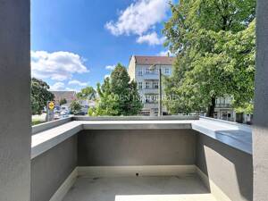 Altbaucharme - 2-Zimmer-Wohnung mit Holzdielen und Balkon – 12437 Berlin – Vorschaubild 9