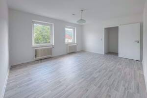 3 ZIMMER – RENOVIERT – JOBCENTER MÖGLICH! – opt. GARAGE – 58091 Hagen – Vorschaubild 2