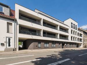 Zuhause am Wasser: Moderne 2-Zimmer-Wohnung (Erstbezug) mit Loggia & neuer EBK nahe Phoenix-See