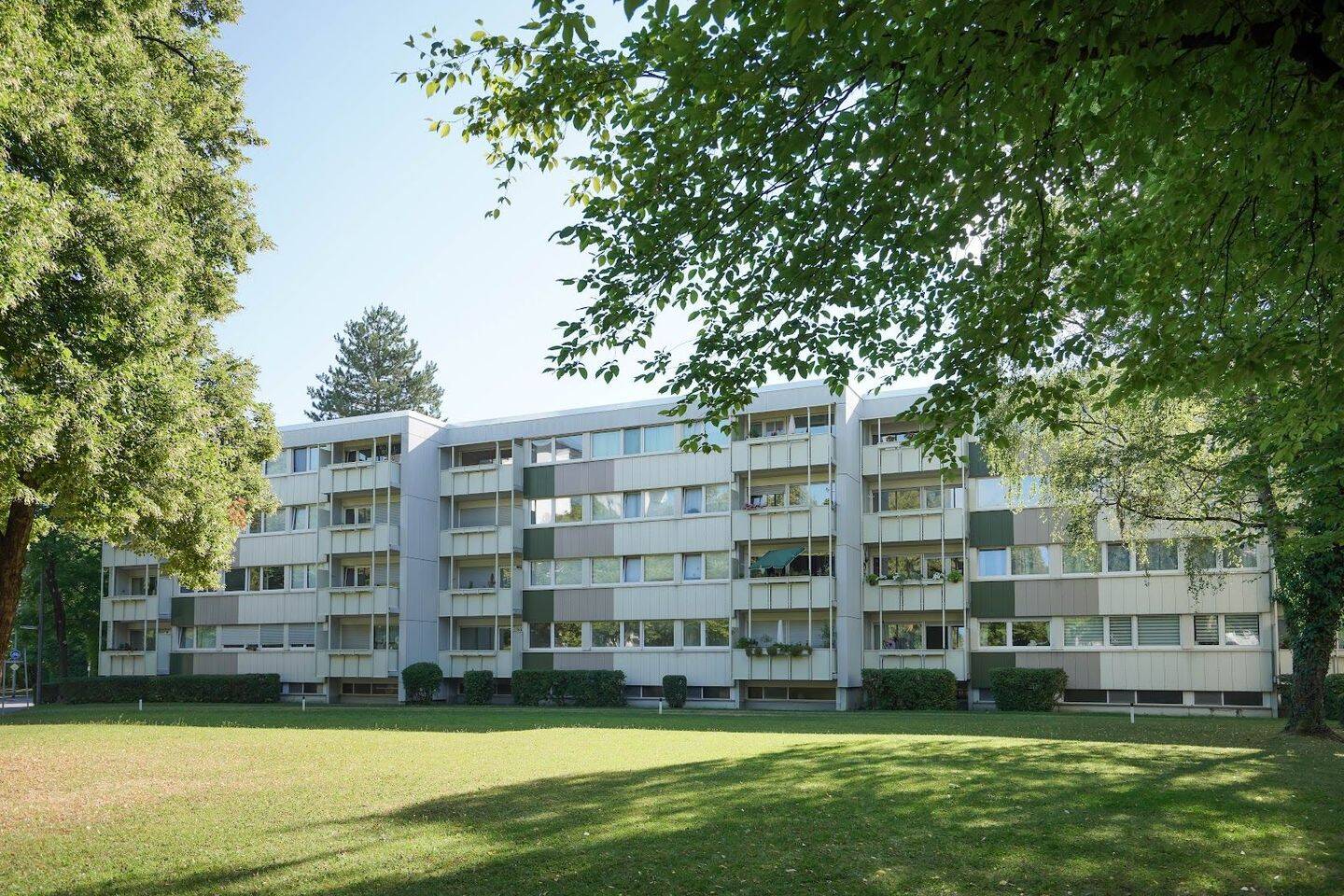 Lichtdurchflutete 3-Zimmer-Wohnung mit Balkon und Einbauküche