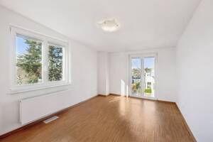 Stilvolle Maisonettewohnung in ruhiger Bestlage - lichtdurchflutet, modern und sofort bezugsbereit – 22589 Hamburg – Vorschaubild 9