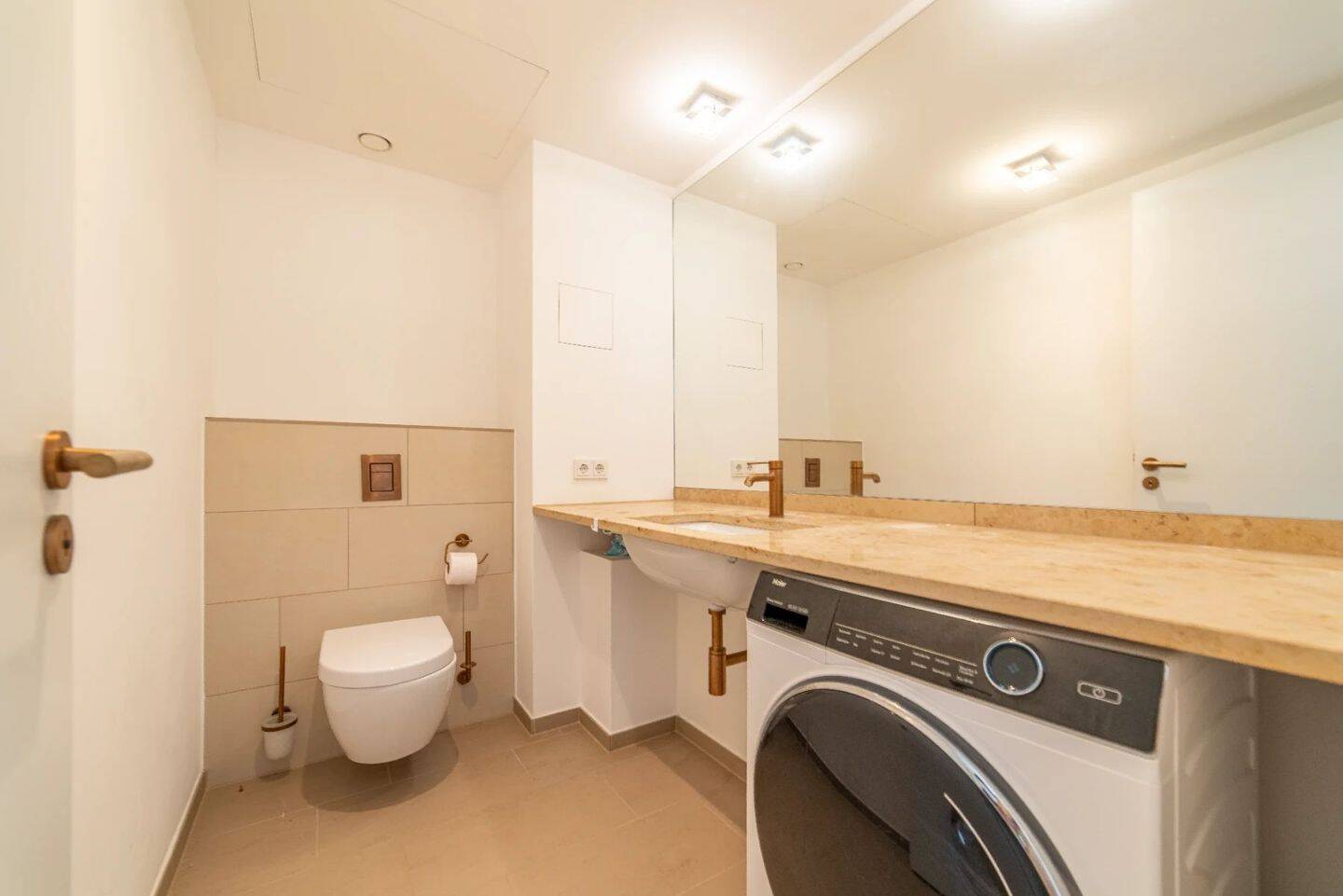 Premium 2-Room Living South-Facing the Berlin Wall – Berlin – Vorschaubild 7