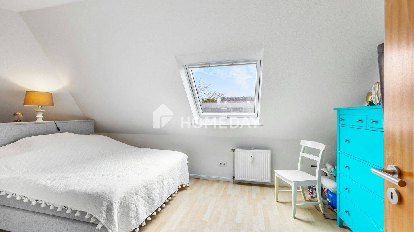Kapitalanlage mit Ausblick: 2-Zimmer-Dachgeschosswohnung mit Südwest-Balkon und TG-Stellplatz – Hamburg – Vorschaubild 9