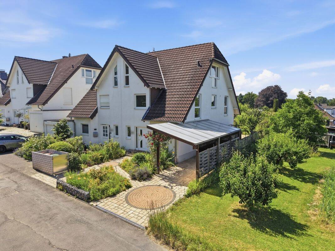 Mit 3D: Familienglück mit Garten - moderne u. gepflegte Doppelhaushälfte in ruhiger Bestlage von Bornheim – Bornheim – Vorschaubild 2