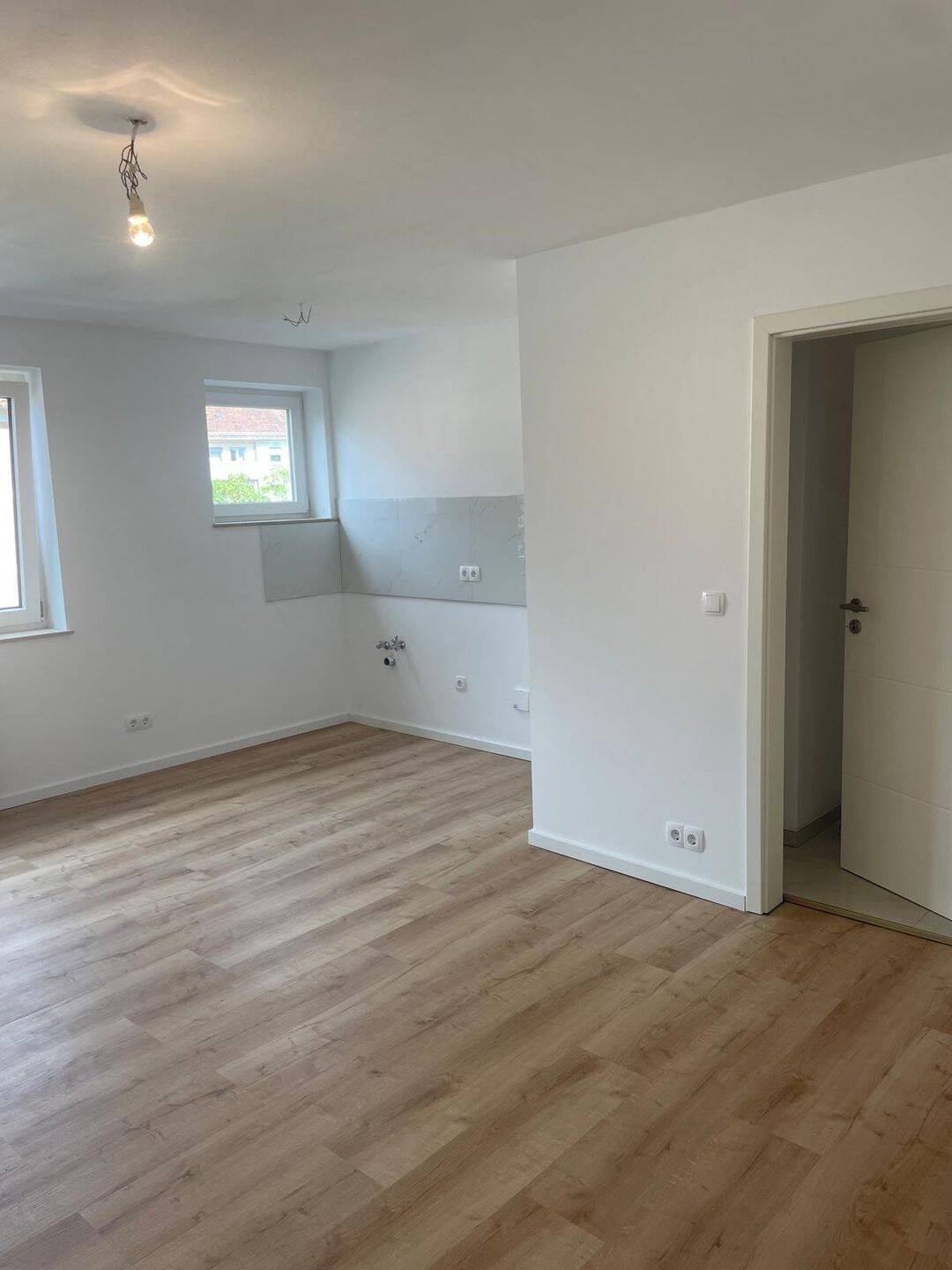 Top renovierte 3-Zimmer Wohnung ohne Makler! – Fürth – Vorschaubild 4