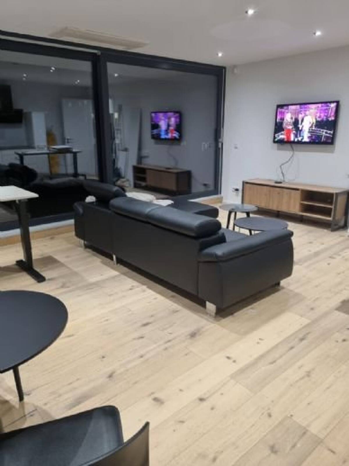Wunderschöne neue Wohnung in Offenbach – 63075 Offenbach am Main – Bild 1 von 9
