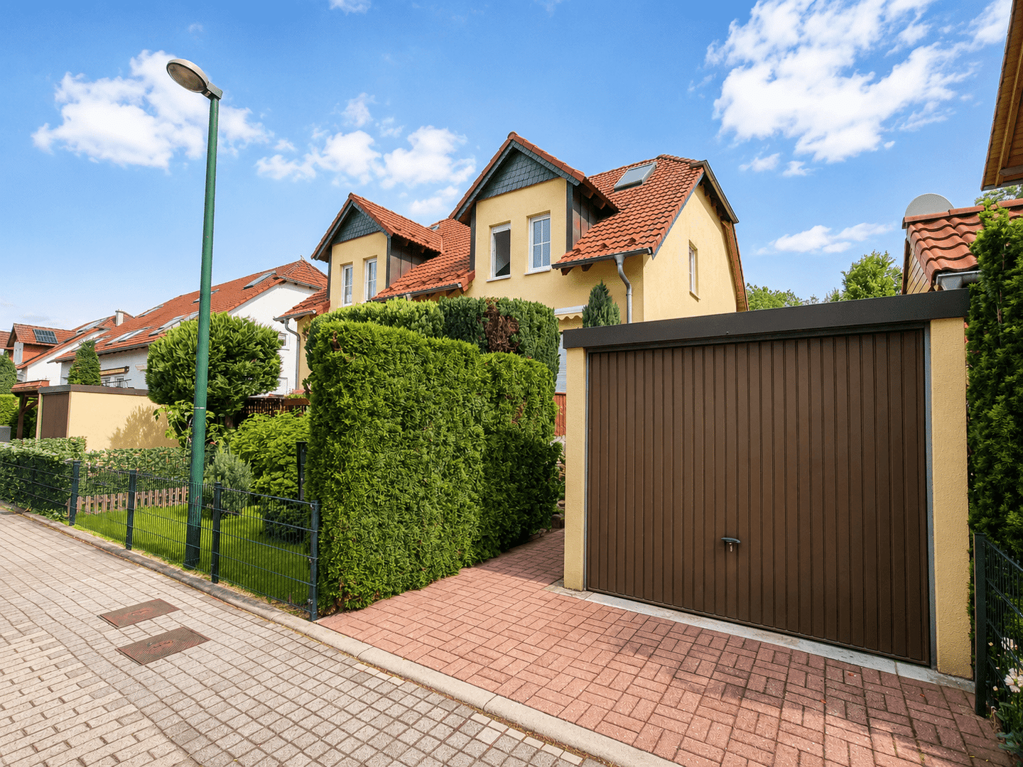 Sofort beziehbar I Garage I Terrasse I Bad mit Wanne + Dusche I Fernwärme – Leipzig – Vorschaubild 3