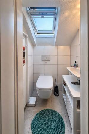 Stuttgart-Ost: 3-Zimmer-Dachgeschosswohnung in zentraler Lage – 70190 Stuttgart – Vorschaubild 9