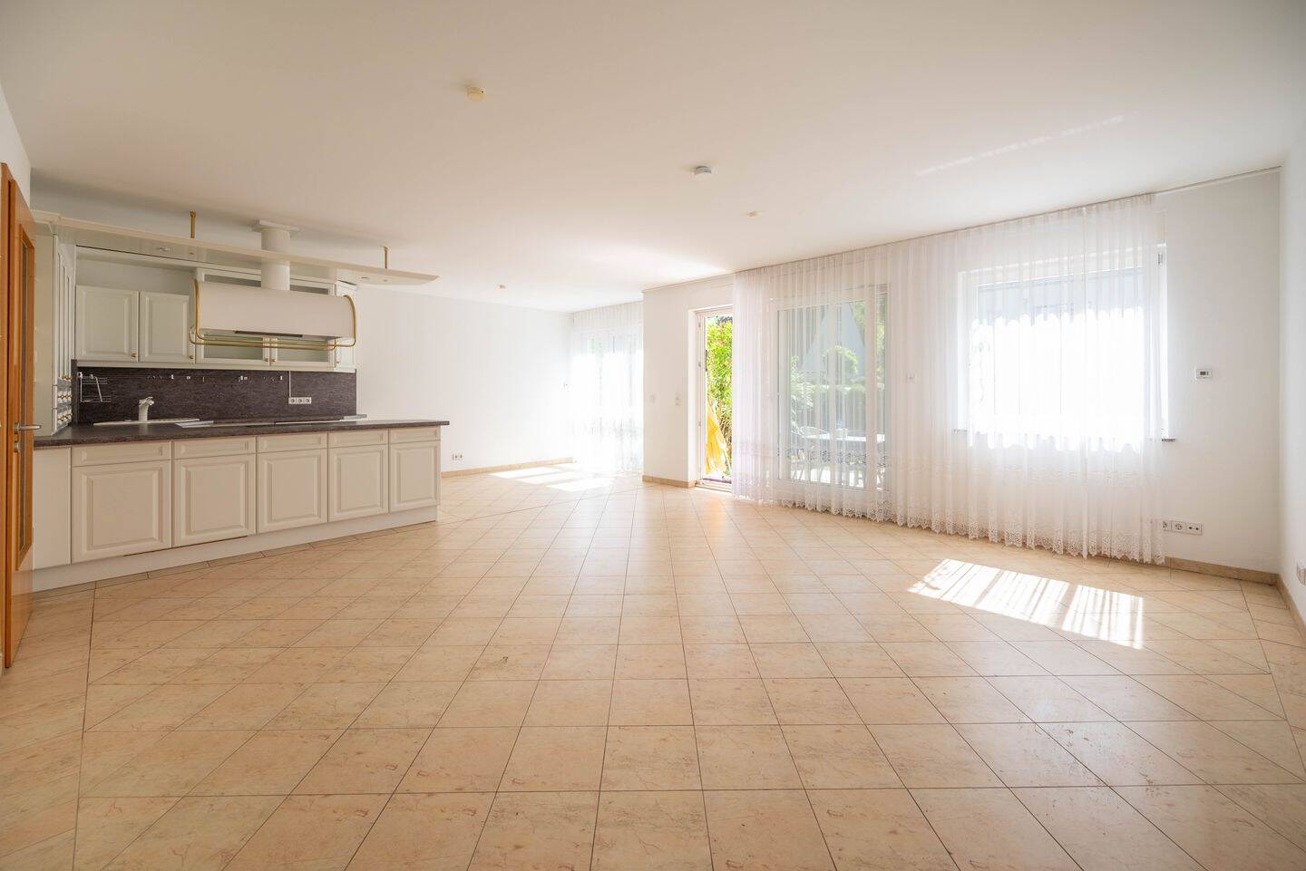 ?? Familientraum mit Grüner Oase - helle 4 Zimmer Garten Maisonette Wohnung mit Süd-West Terrasse – Berlin – Vorschaubild 3