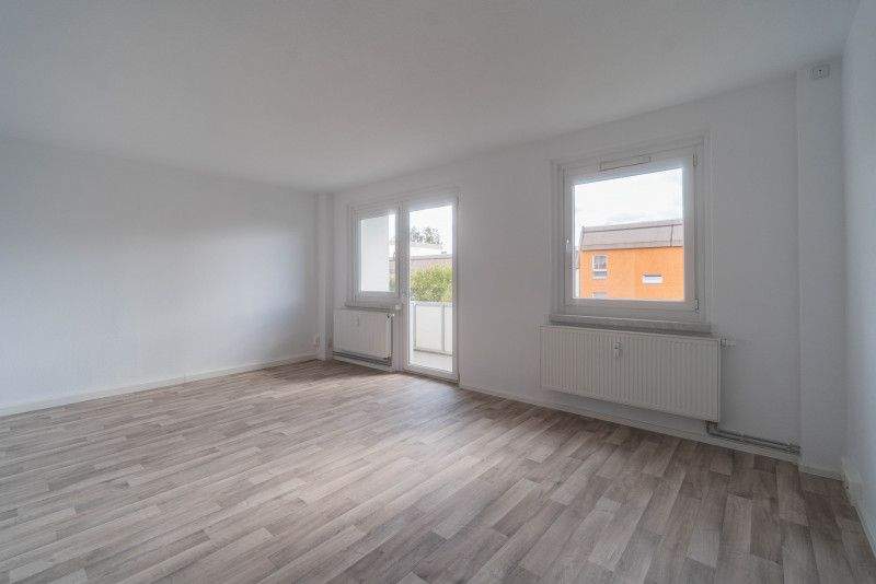 3-Raum-Wohnung mit Balkon auf dem südlichen Sonnenberg – Chemnitz – Vorschaubild 2
