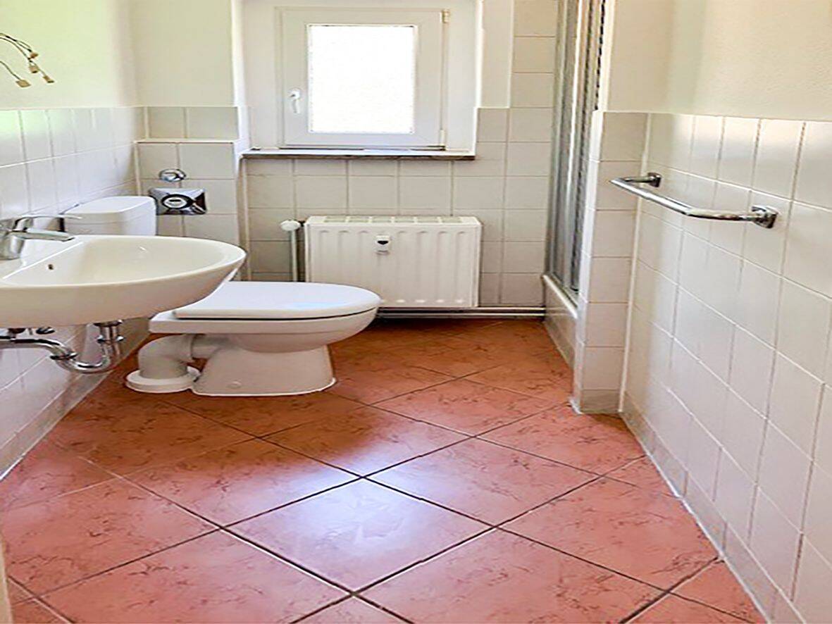 Kleine 2-Raum-Wohnung mit Tageslichtbad/Dusche – Leipzig – Vorschaubild 2