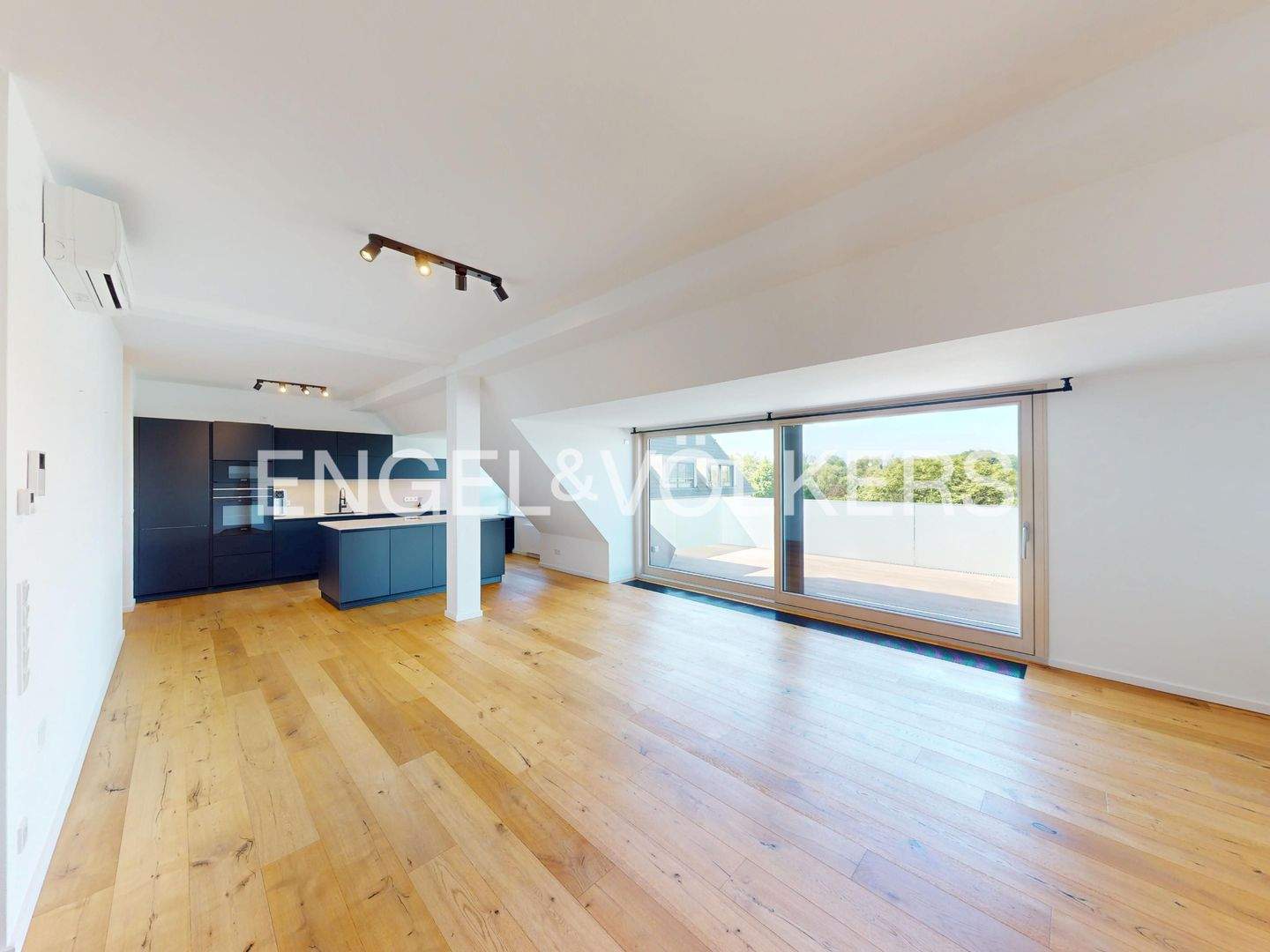 Exklusives Wohnen mit Rheinblick - Maisonette der Extraklasse – Wiesbaden – Bild 1 von 9