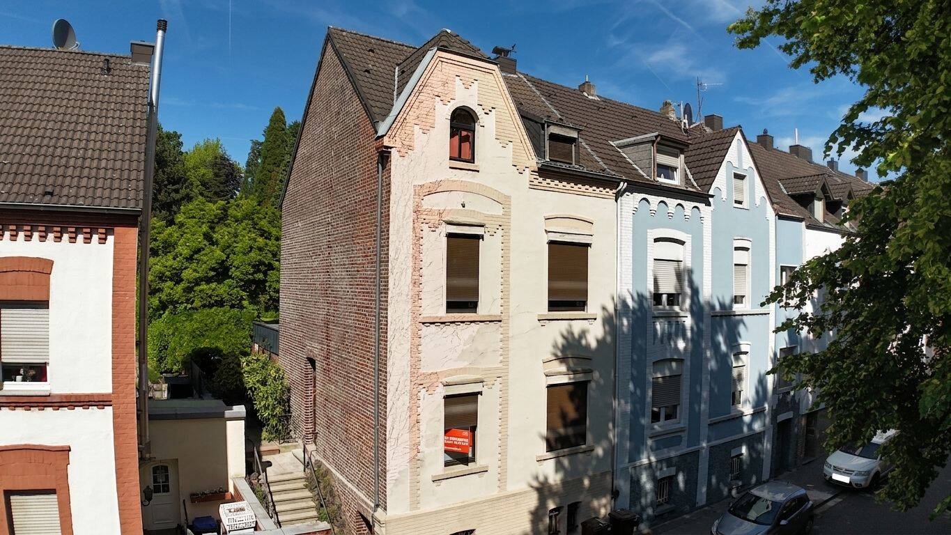 Ein charaktervolles Familienhaus mit viel Platz - für Käufer, die kein Haus von der Stange möchten – Mönchengladbach – Vorschaubild 2