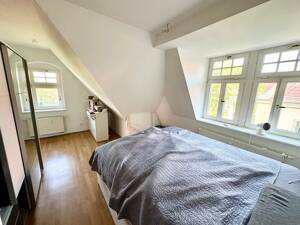 * helle und sehr schöne 2-Zimmer-Wohnung in denkmalgeschützter sanierter Villa * – 1309 Dresden – Vorschaubild 6