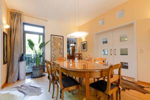 Großzügigkeit neu gedacht - Villa mit Pool auf dem Lerchesberg – 60598 Frankfurt am Main – Vorschaubild 4