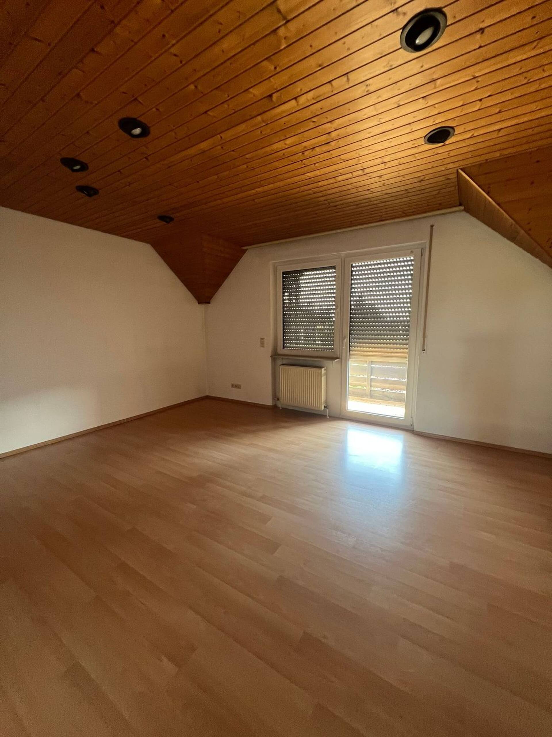 Dachgeschosswohnung in 76756 Bellheim mit 64 m² kaufen