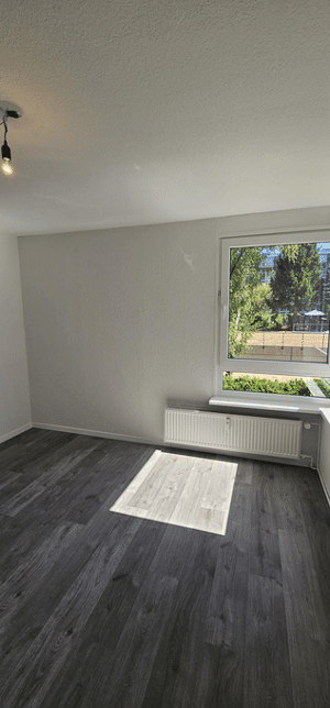 Frisch renovierte 4-Zimmer-Wohnung mit Balkon! – 45279 Essen – Vorschaubild 7