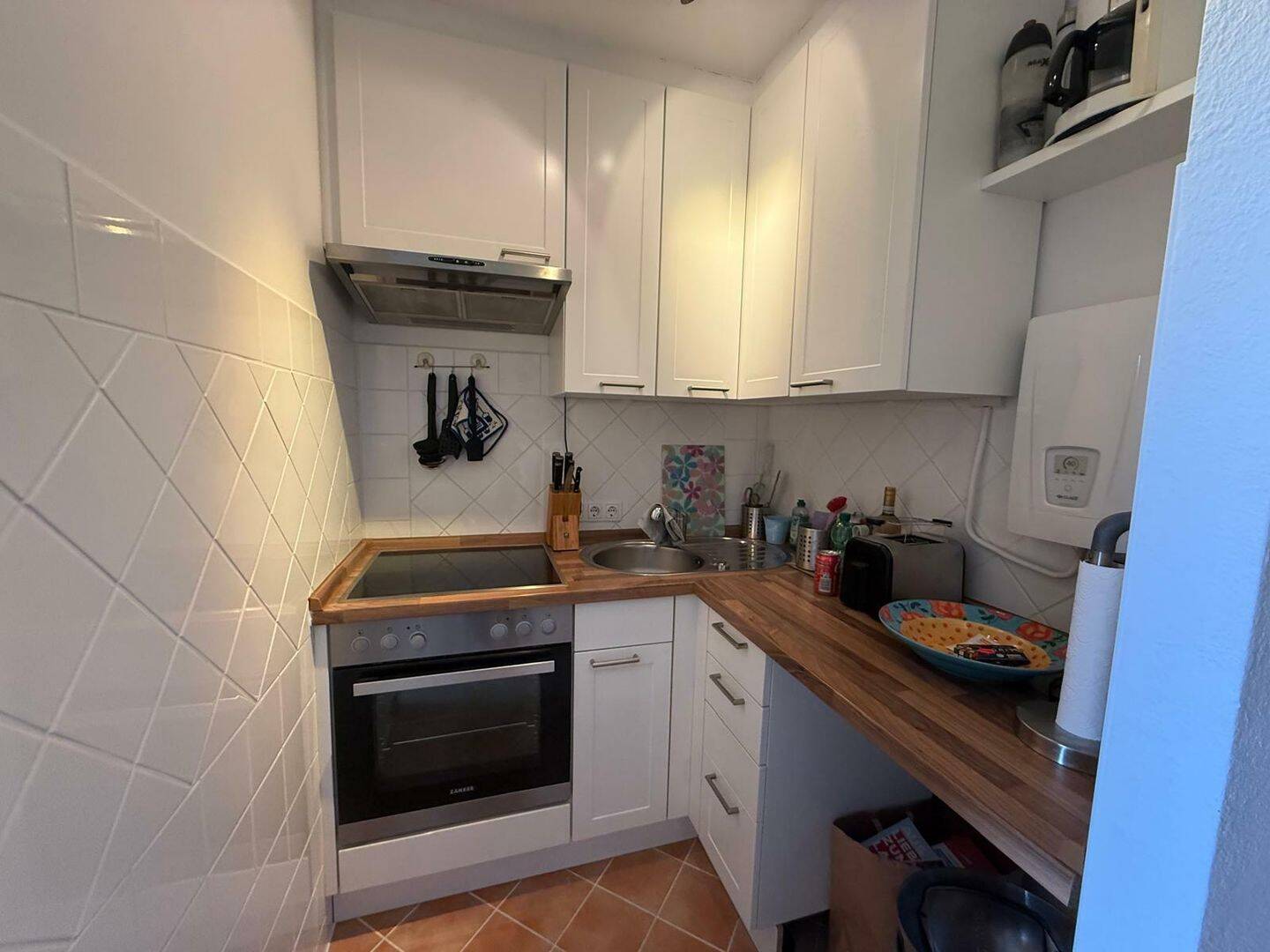 Gut geschnittenes Ein-Zimmerappartement mit Einbauküche, Balkon und Stellplatz