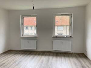 Urbanes Zuhause mit Wohlfühlfaktor- 3-Zimmerwohnung (Musterbilder) – 38226 Salzgitter – Vorschaubild 2