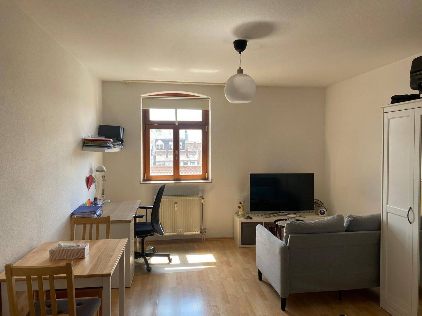 Vollmöblierte 1-Zimmer Wohnung in der Nähe der Erlanger Unikliniken – Erlangen – Vorschaubild 2