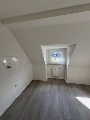 Wohnkomfort mit Aussicht - ideale 3-Zimmer-Wohnung für Paare oder Familien – 45329 Essen – Vorschaubild 4