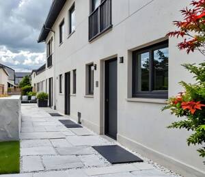 Stadthaus bezugsfertig (Massivbau) mit KfW-Förderung, ruhige Lage, ohne Garten – 81827 München – Vorschaubild 2