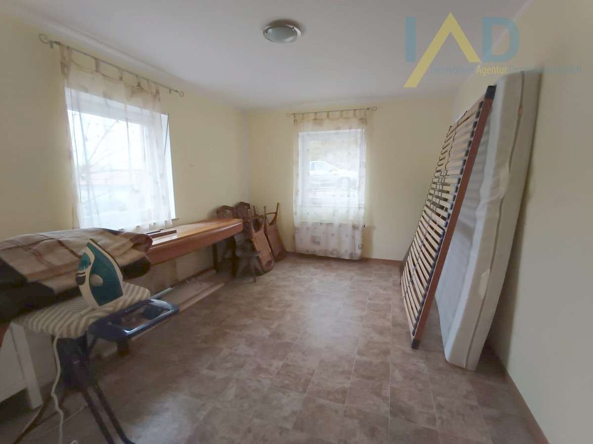 In toller Aussichtslage - Großes Einfamilienhaus mit zwei Vollgeschossen und großem Carport – Bockenau – Vorschaubild 7
