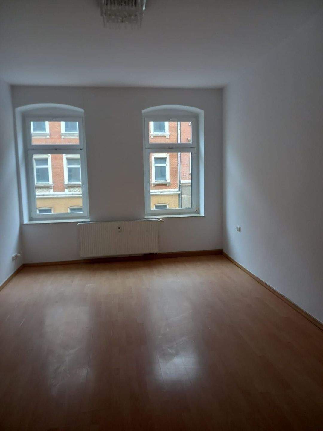 Wie wär's mit einer hübschen Drei-Zimmer-Wohnung mit Balkon? – Chemnitz – Vorschaubild 6