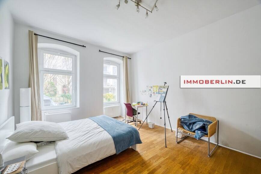 IMMOBERLIN.DE - Sympathische Altbauwohnung mit großer Westterrasse & kleinem Garten – Berlin – Vorschaubild 3