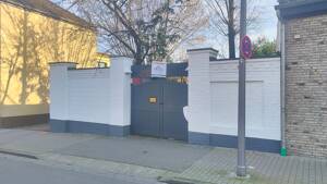 Schöner Bungalow mit Stellplatz in Krefeld-Hüls zu verkaufen!