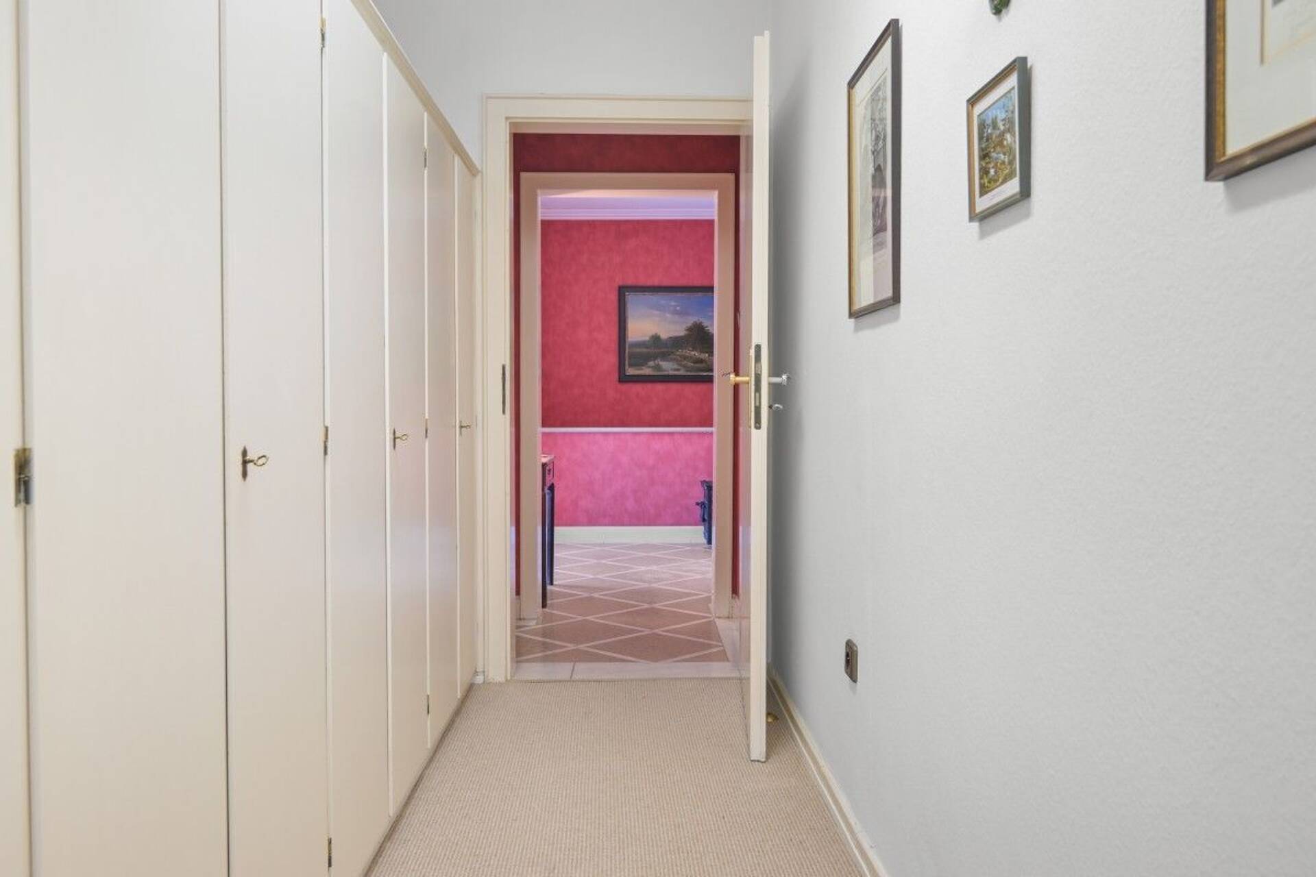 Einfamilienhaus in 50996 Köln mit 293 m² kaufen