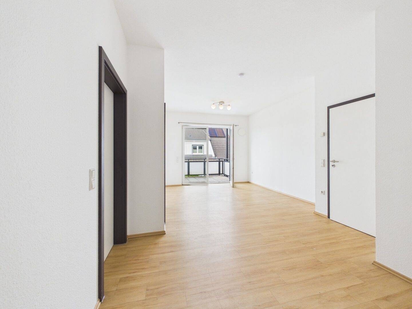 Komfortabel wohnen im Atriumhaus - barrierefreie Seniorenwohnung mit Aufzug und Balkon – Holzwickede – Vorschaubild 6