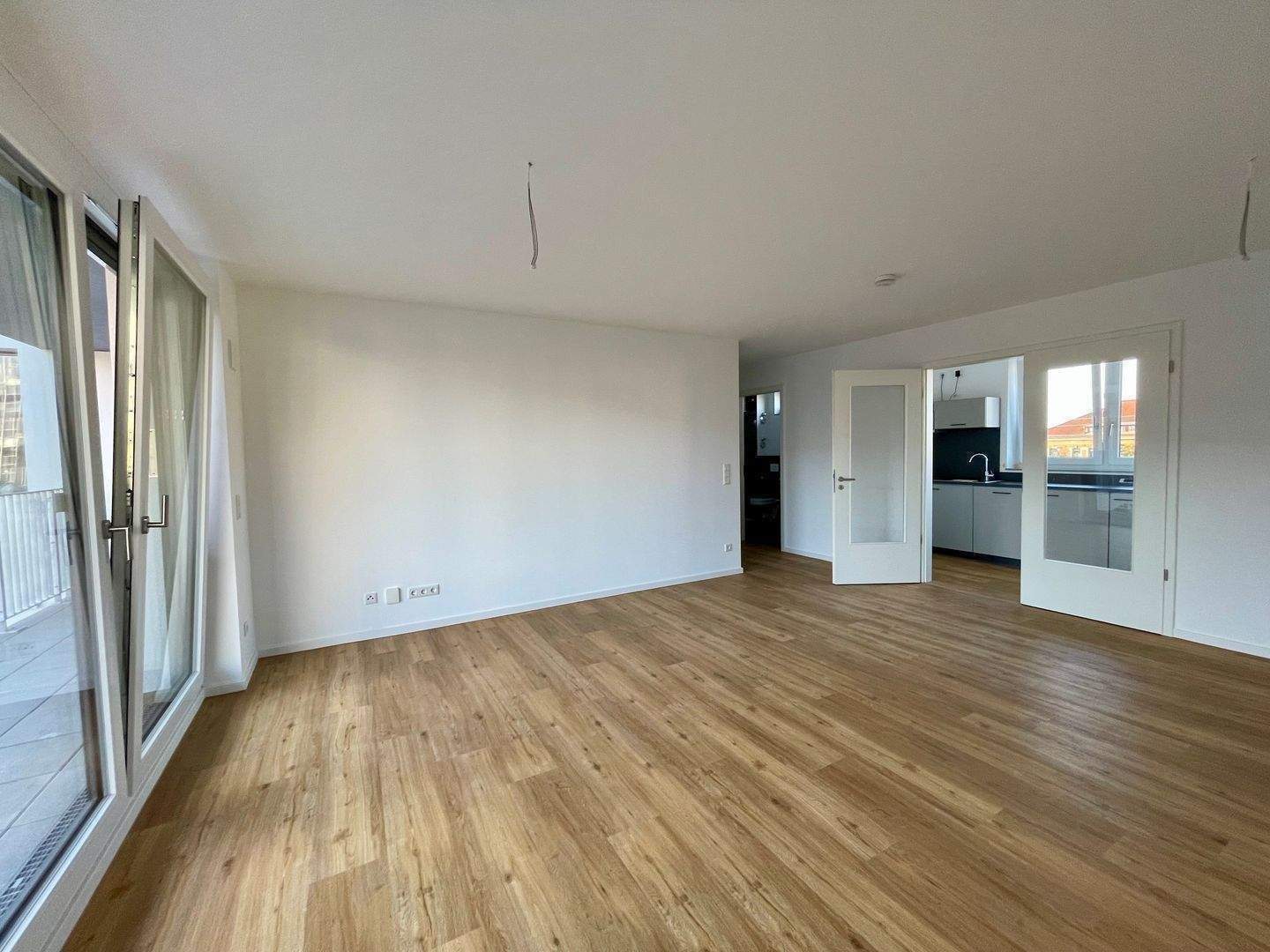 Große 2-Zimmer-Neubauwohnung mit Balkon!