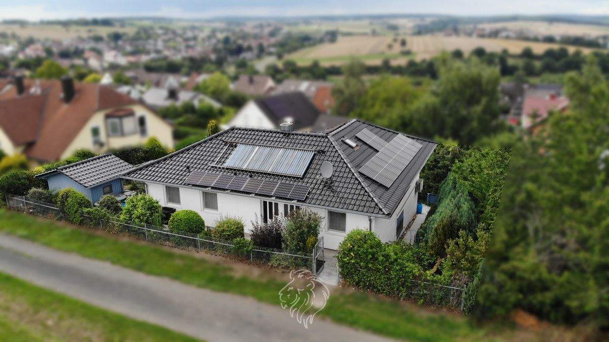 Einfamilienhaus in ruhiger Lage mit tollem Weitblick – Esselbach – Bild 1 von 9