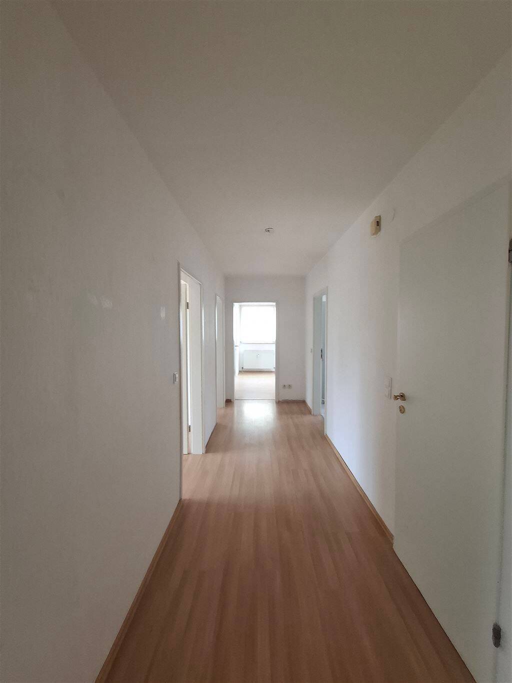 2-Zimmer-Dachgeschosswohnung - Sofort verfügbar – Kassel – Vorschaubild 9