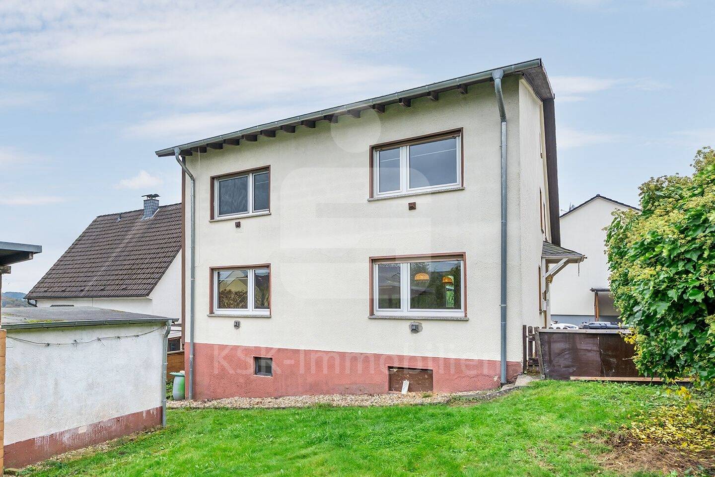 Einfamilienhaus in attraktiver Lage von Lindlar sucht neue Bewohner! – Lindlar – Vorschaubild 4