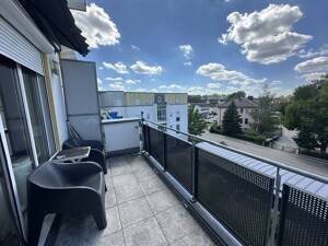 Exklusives Wohngefühl zentrumsnah - 2-Zimmer-Wohnung mit Balkon und zusätzlichem Raum – 84130 Dingolfing – Vorschaubild 2