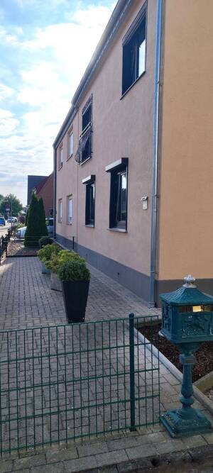 Großzügige Doppelhaushälfte mit 2 Wohneinheiten in idyllischer Lage in Alt-Arsten – 28279 Bremen – Vorschaubild 4