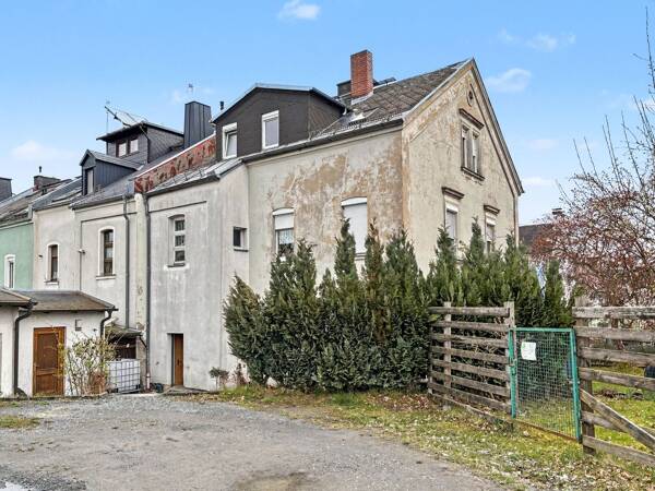 Mehrfamilienhaus in 95028 Hof mit 207 m² kaufen