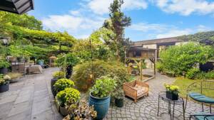 Bungalow mit tollem Garten und zwei Terrassen in Hummelsbüttel! – 22399 Hamburg – Vorschaubild 4
