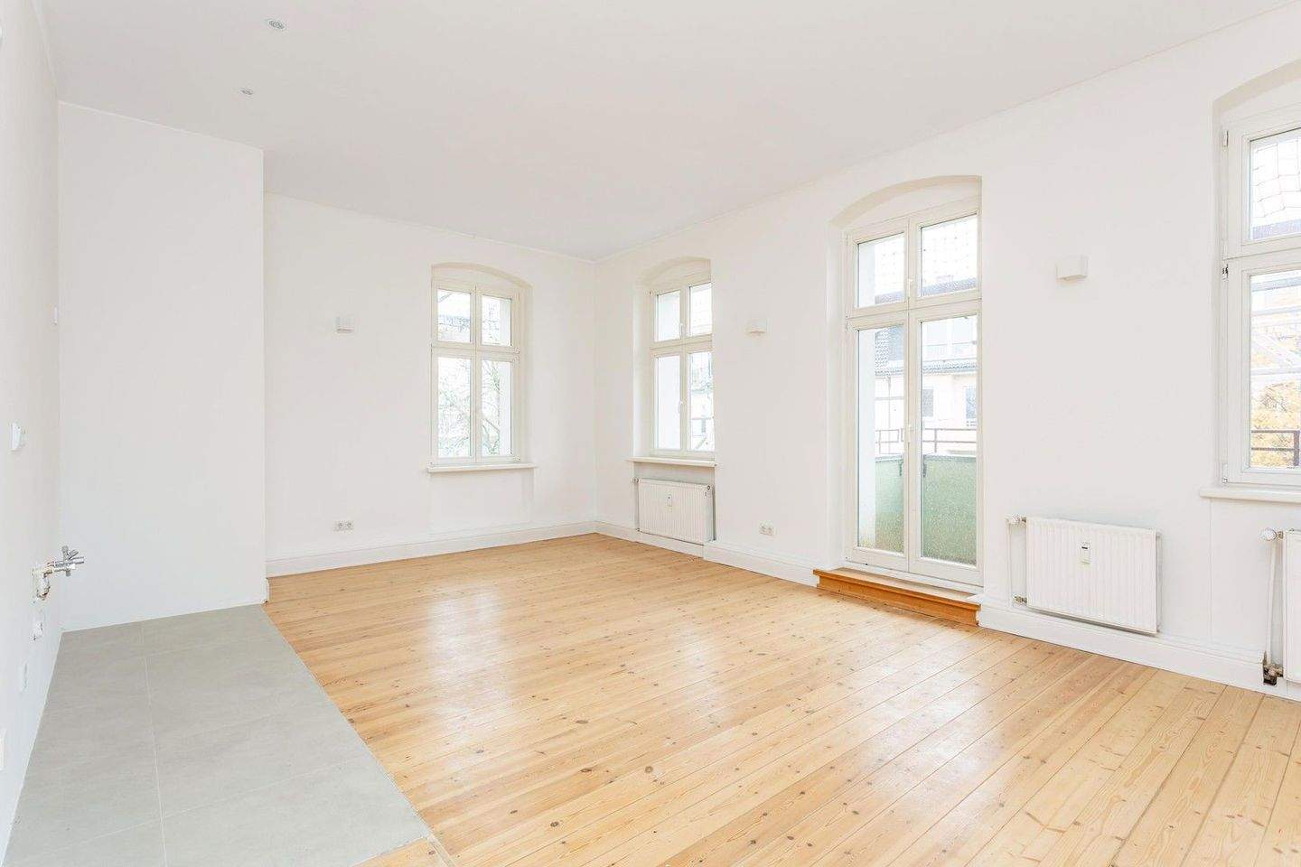 Sofort Bezugsfrei - 3-Zimmer-Albauwohnung mit Balkon - Provisionsfrei – Berlin – Bild 1 von 7