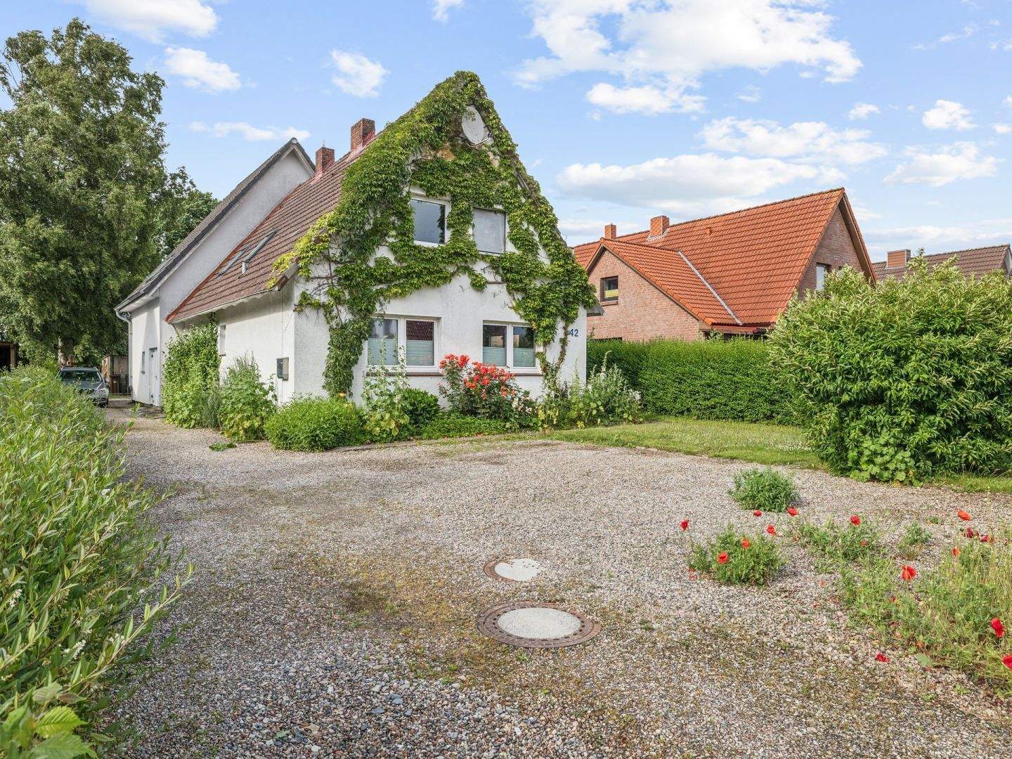 Einfamilienhaus mit Einliegerwohnung am Nord-Ostsee-Kanal in Sehestedt – Sehestedt – Bild 1 von 9