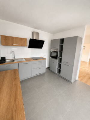 Attraktive 2-Zimmer-Wohnung mit Balkon und moderner Einbauküche – 91054 Erlangen – Vorschaubild 2