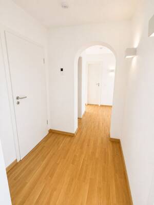Stilvolle 3,5-Zimmer-Wohnung im 2. Obergeschoss mit großzügigem Tageslichtbad und Klimaanlage – 46483 Wesel – Vorschaubild 3