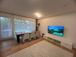 TOP - 3 Zimmer Wohnung mit Tiefgarage, Schwimmbad, Sauna & Terrasse – 22339 Hamburg – Vorschaubild 6