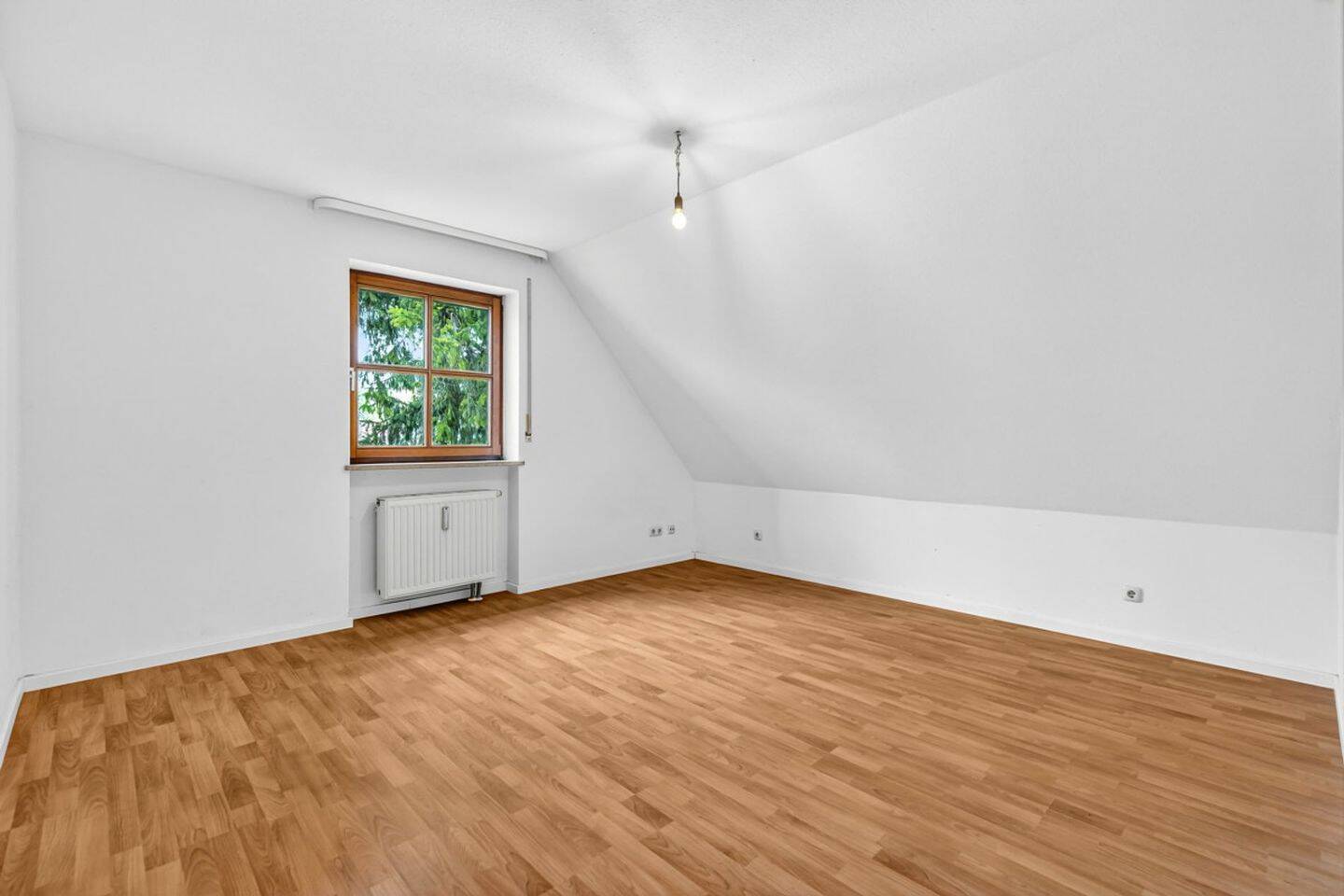 Großzügige 3,5-Zi.-Maisonette mit 2 Bädern & TG - keine zusätzliche Käufer-Provision – Augsburg – Vorschaubild 4
