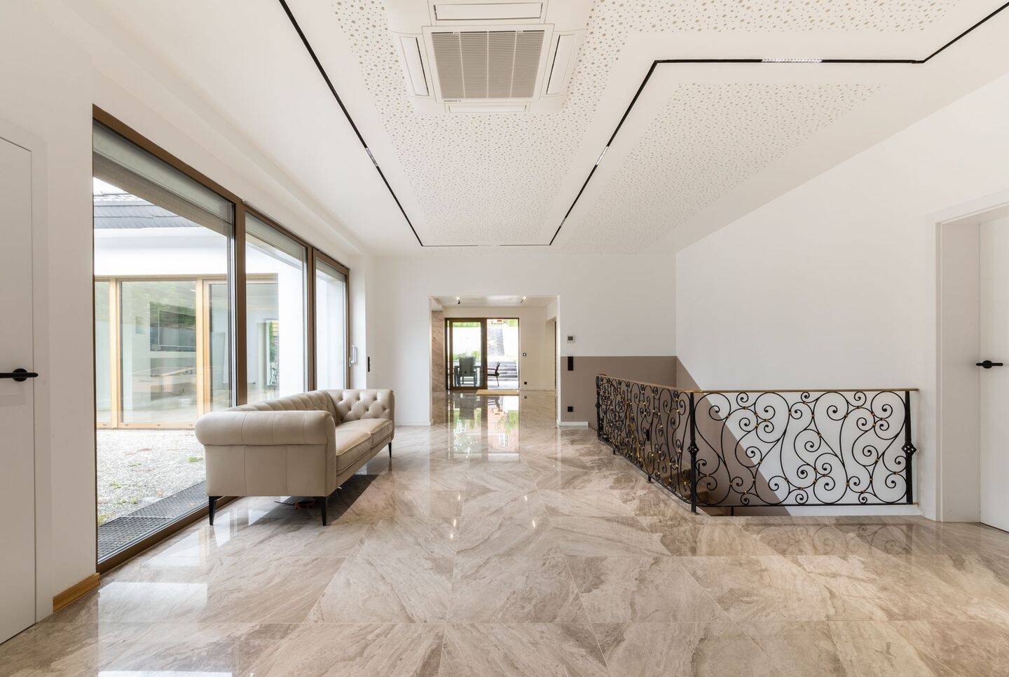 Ein Ort zum Ankommen – Exklusive Villa mit weitläufigem Garten, Innenpool und Einliegerwohnung – Mülheim an der Ruhr – Vorschaubild 8
