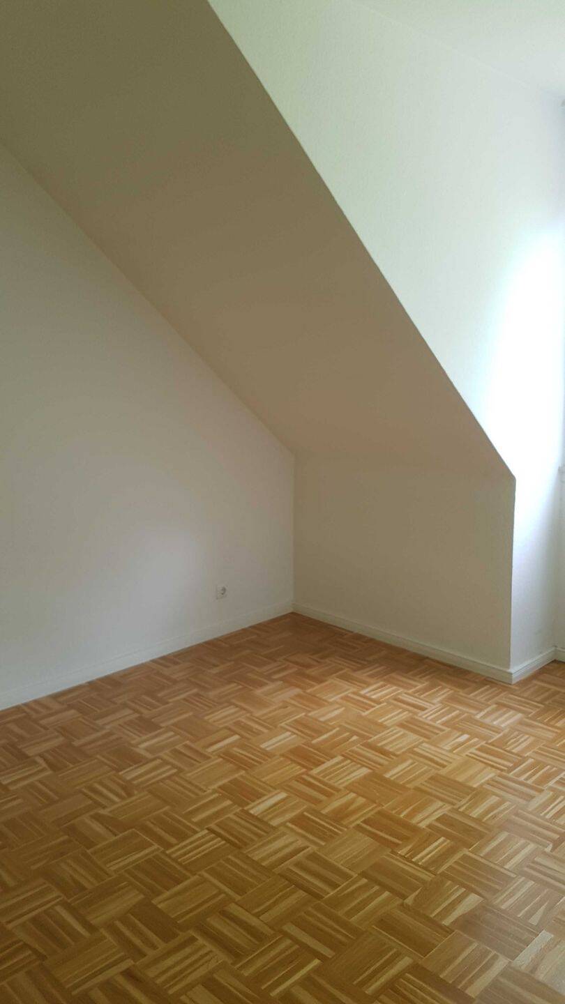 Renovierte Wohnung - Besichtigungstermine bitte per Email vereinbaren!!! – Hamburg – Vorschaubild 3